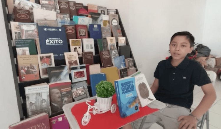 Niño tabasqueño tiene 11 años y ya leyó más de 300 libros