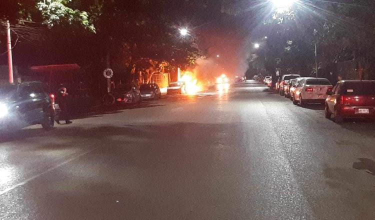 Arrojan bomba molotov frente a la Academia de Policía de SSPC