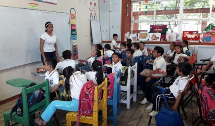 Descartan reducir horarios de clases ante altas temperaturas en Tabasco