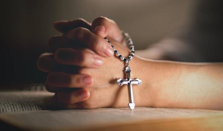Ante violencia, convoca Iglesia a ´Rosario por la Paz en el Mundo´
