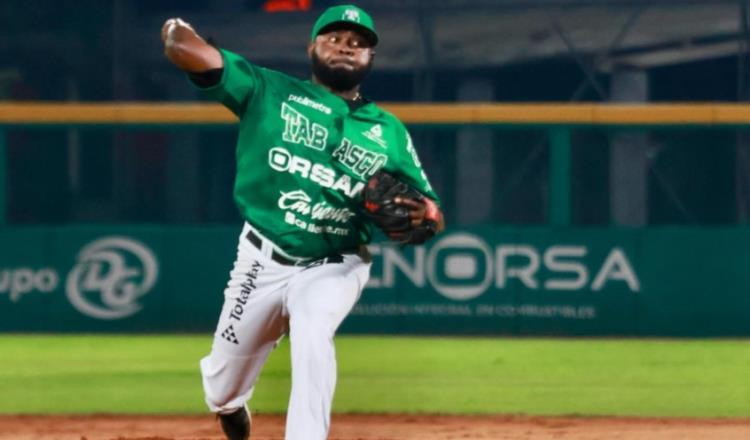 LMB suspende toda la temporada a Wirfin Obispo por agredir a un aficionado