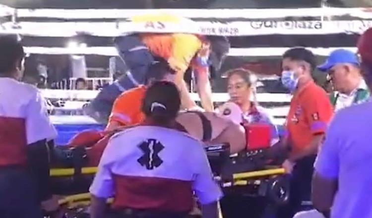 Luchador sufre accidente durante función de lucha libre en la Feria Tabasco 