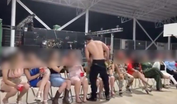 Con stripper, celebran a mamás de colegio católico de Hermosillo, Sonora