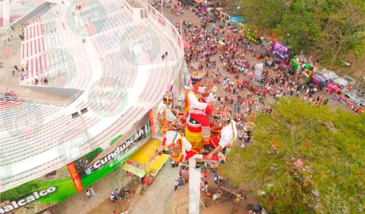 Voladores de Papantla, ceremonia ancestral que llegó nuevamente a la Feria Tabasco