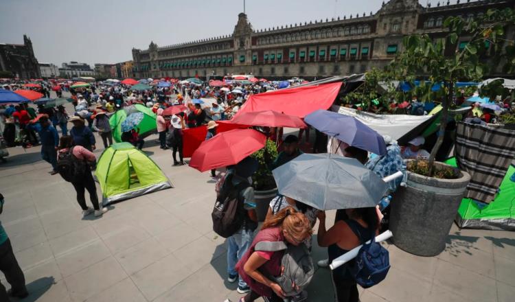 CNTE reubicará plantón para dar paso a la ´Marea Rosa´