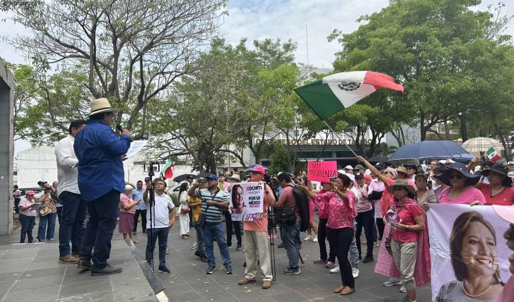 Replican en Tabasco ´Marea Rosa´ y llaman a ciudadanos a aplicar voto útil