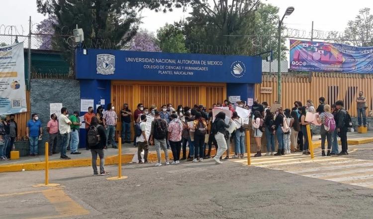 CCH Naucalpan pide a alumnos liberar instalaciones para iniciar con mesas de diálogo