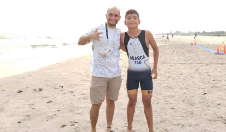 ¡Histórico! Tabasqueño logra primera presea en triatlón en Nacionales Conade