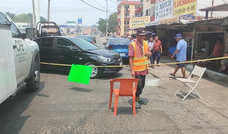 Bloqueos en 3 colonias de Villahermosa por fallas de luz