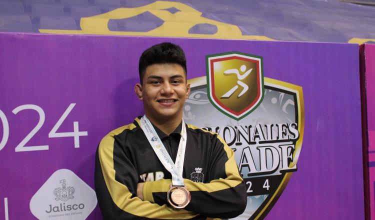 Tabasqueño Fernando Solano logra medalla de bronce en Luchas Asociadas en Juegos Conade