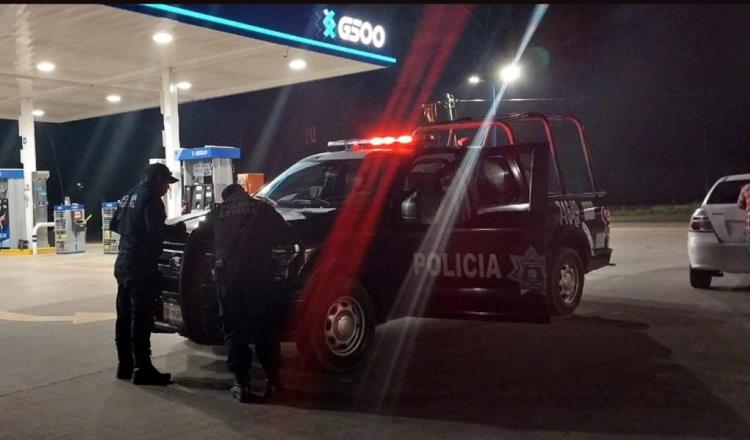 Motociclistas asaltan en menos de 30 segundos gasolinera en Brisas del Carrizal