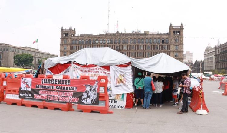 Obrador se volverá a reunir este martes con integrantes de la CNTE