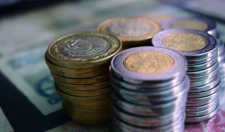 Peso retrocede 0.45% en la semana y cierra este viernes en 18.46 unidades por dólar