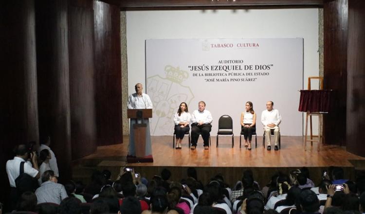 Inaugura Gobernador Merino rehabilitación de auditorio de la biblioteca Pino Suárez