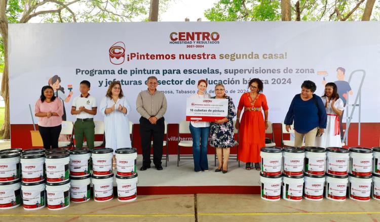 Entrega Centro apoyos a 84 escuelas con programa ´Pintemos nuestra segunda casa´