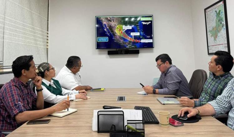 Refuerza Salud planes para hacer frente a lluvias por Beryl