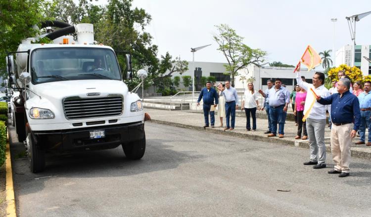 UJAT inicia limpieza de su sistema de drenaje ante lluvias