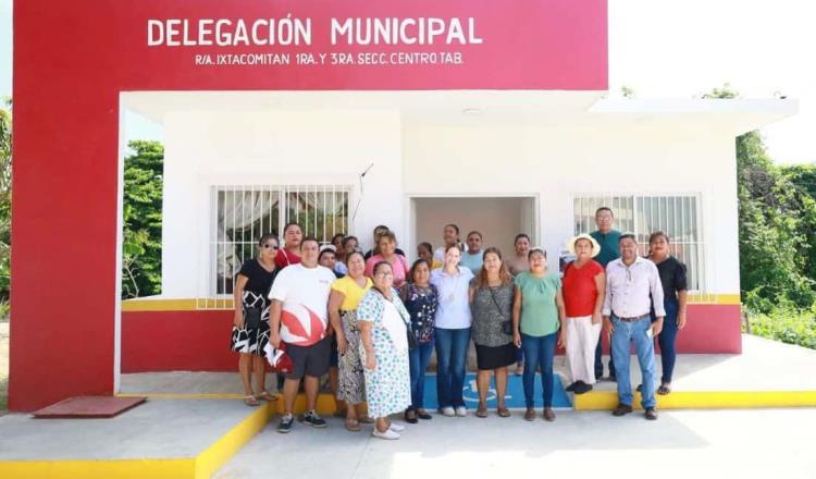 Entrega Centro nueva delegación municipal en Ixtacomitán y repavimentación en Boquerón