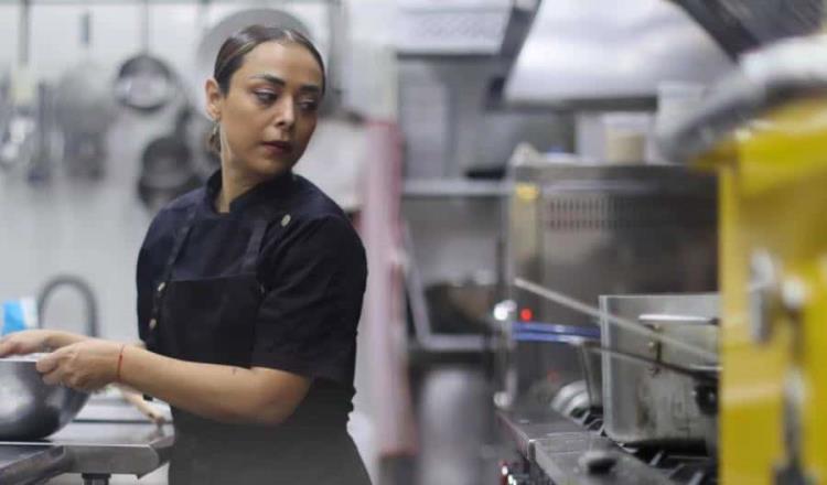 Lupita Vidal pasa a final del Premio al Mérito Restaurantero 2024 de Canirac