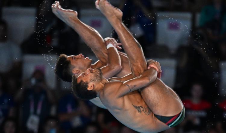 Dupla mexicana acaricia bronce en sincronizados plataforma 10m