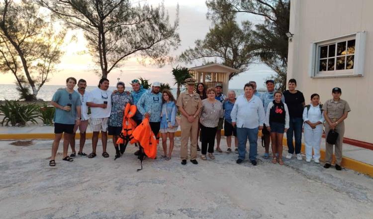 Tabasqueños rescatados por Semar en Quintana Roo se reúnen con sus familiares