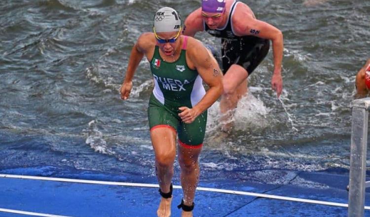 Triatletas mexicanos quedan fuera de medallas tras competencia en el río Sena