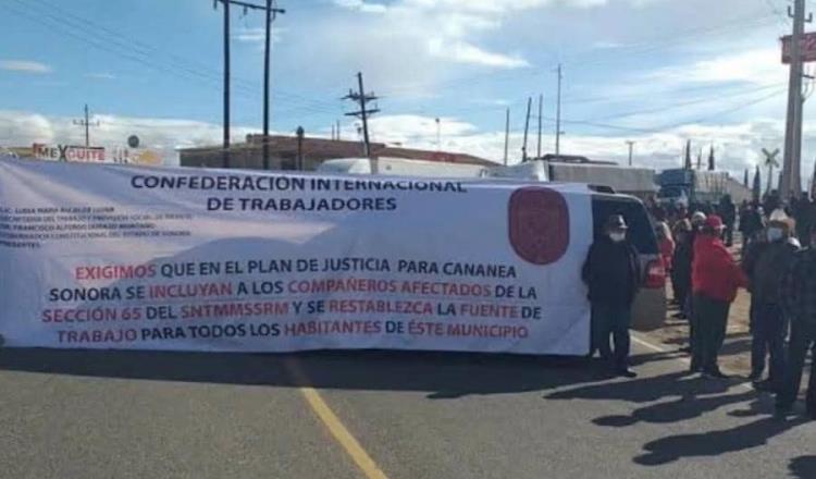 Mineros piden a AMLO solucionar 17 años de huelga en Sonora, antes de dejar el cargo