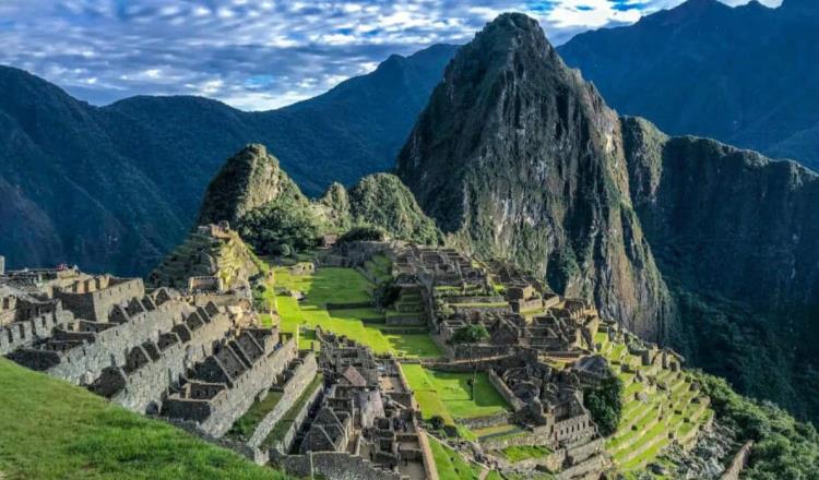 Muere mexicano al tomarse "selfie" en Machu Picchu