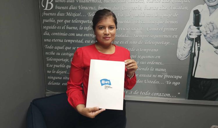 Maestra tabasqueña presentará en Wall Street proyecto ambiental empresarial a base de coco