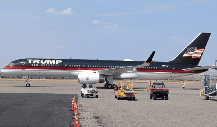 Avión de Donald Trump aterriza de emergencia por fallas mecánicas