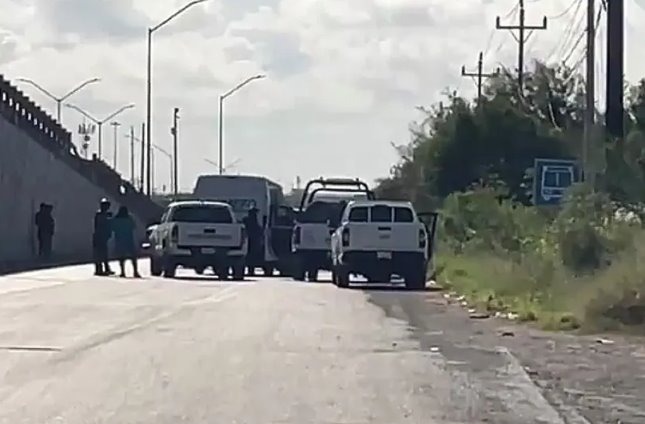 Localizan cuerpo con huellas de violencia en carretera de Tamaulipas