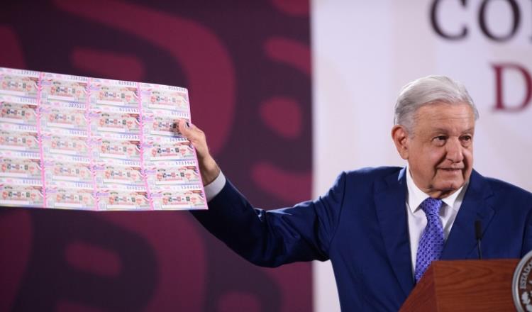 Anuncia López Obrador sorteo de casas, autos y joyas para el 15 de septiembre