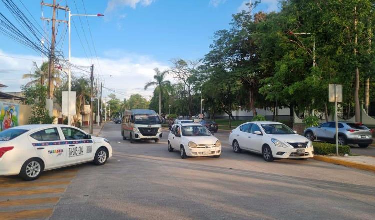 Liberan circulación vehicular en Paseo Usumacinta tras conclusión de pasos peatonales