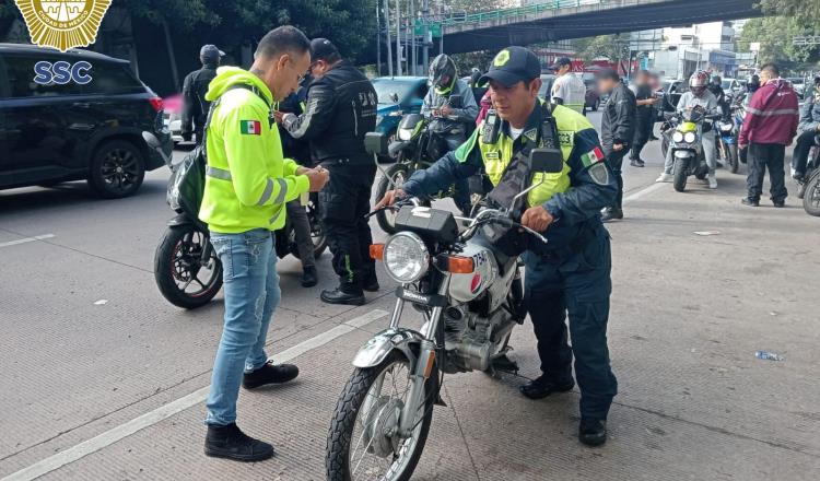 76 motocicletas al corralón por arrancones en Coyoacán