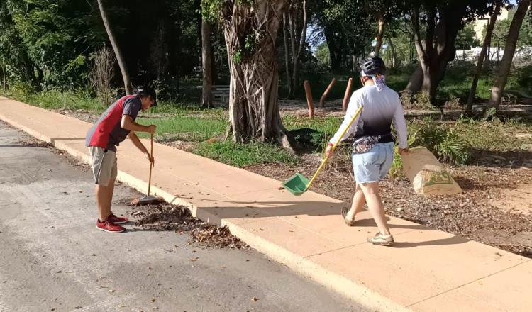 Colectivo ciclista realiza jornada de limpieza en la ecovía del CICOM