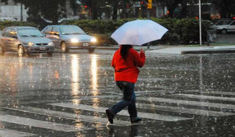 Intervalos de chubascos con lluvias puntuales fuertes pronostica Conagua para este jueves en Tabasco