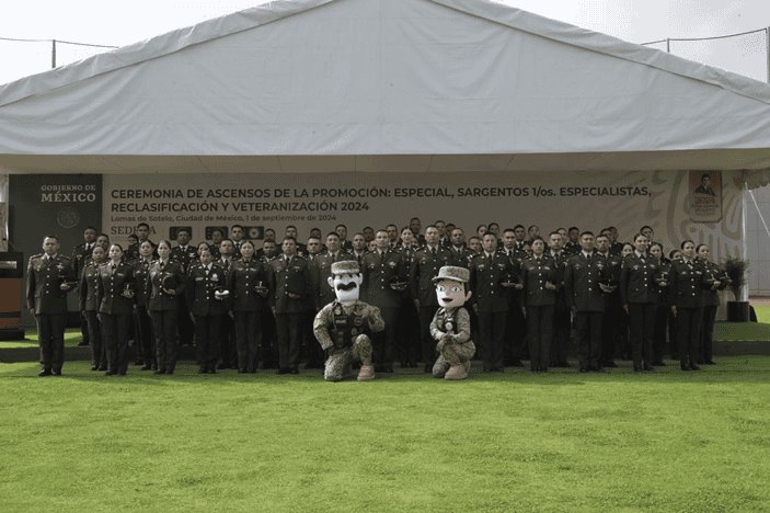 Otorga Sedena ascenso a mil 969 oficiales del Ejército, Fuerza Aérea y Guardia Nacional de todo el país