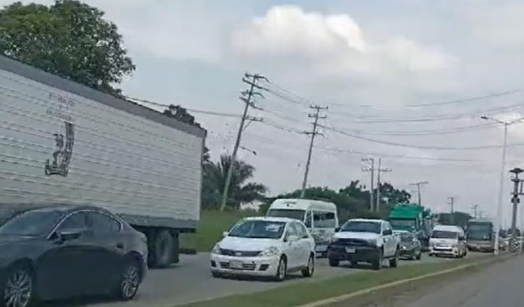 Complica circulación vehicular mantenimiento de la Villahermosa – Macuspana en "horas pico"