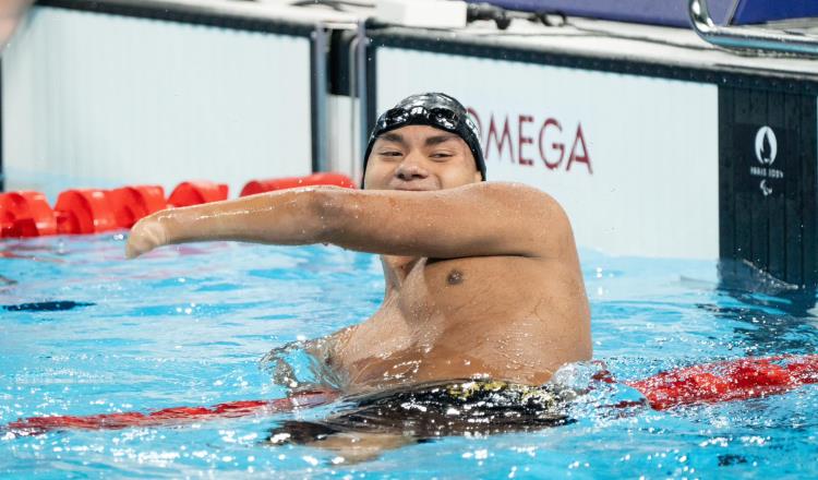 Ángel de Jesús Camacho gana plata en 50m dorso en Paralímpicos