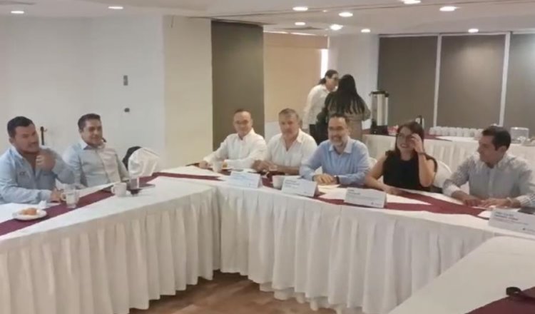 Se reúne Katia Ornelas con integrantes del gremio empresarial de Tabasco