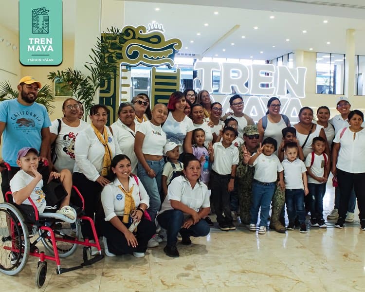 Ofrece Tren Maya viaje con "boleto de oro" a niños con cáncer