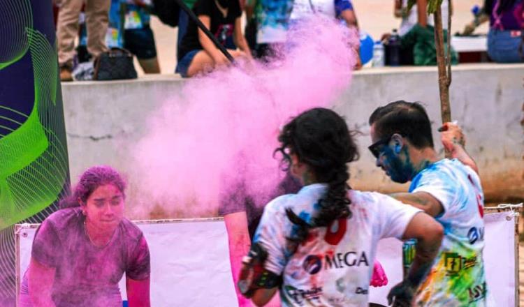 Carrera nocturna Glow Neon Run será el 16 de noviembre en Olimpia XXI