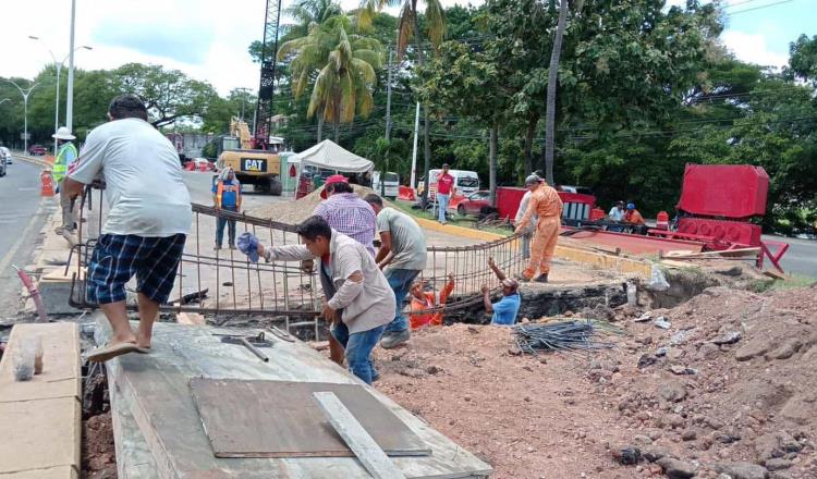 Arranca repavimentación de Ruiz Cortines tras rescate de puentes sobre Las Ilusiones