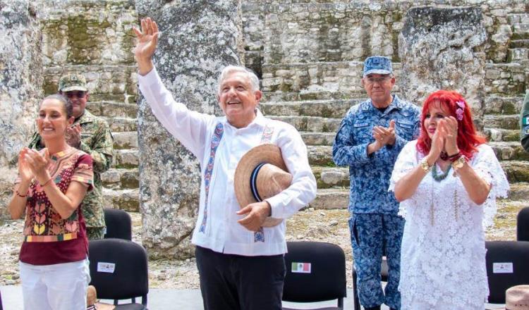 "No sé si un día podré curarme de ti": Layda se despide de AMLO en Campeche