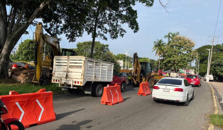 Por seguridad, cierran por completo carril de baja en Ruiz Cortines en puente de Las Ilusiones