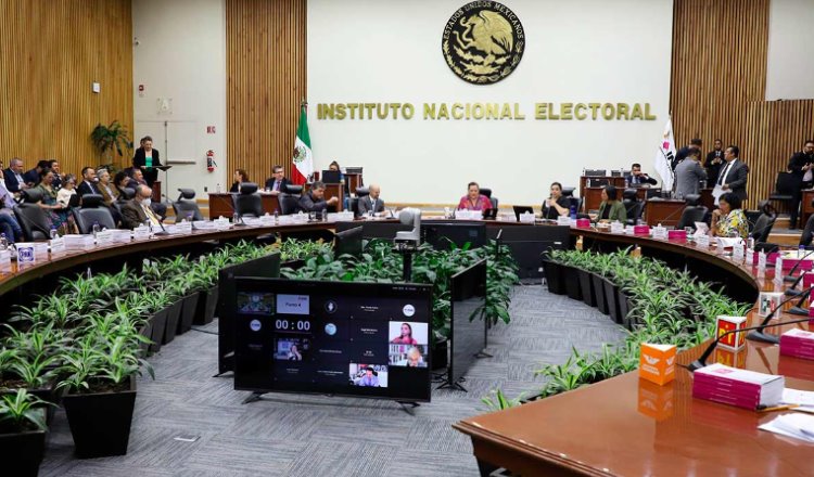 Integra INE comisión para organizar elección de jueces, magistrados y ministros