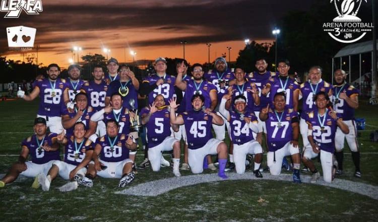 Tabasqueños campeones en torneo nacional de Futbol Americano en Cancún