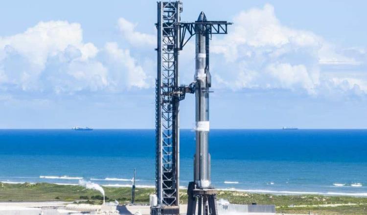 SpaceX lanzará 5 naves no tripuladas a Marte