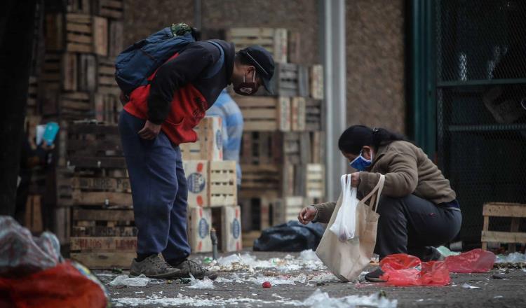 Más de la mitad de los argentinos viven en pobreza: estudio