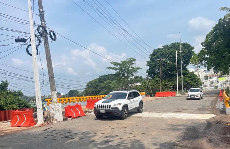 Concluyen trabajos en puentes de Las Ilusiones en Ruiz Cortines